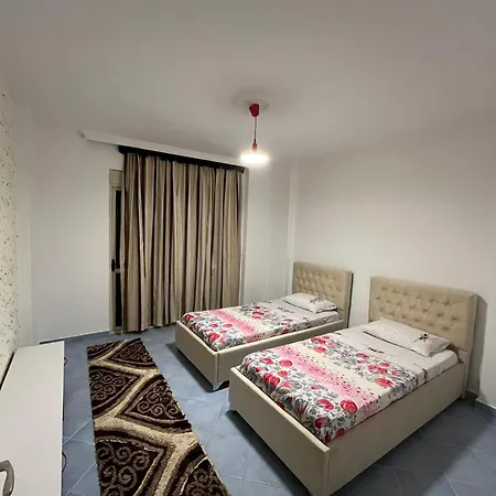 2 Bedroom Flat Appartamento Durrës